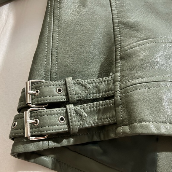 Sage Leather Jacket - Picture 4 of 7